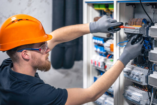 Best Local Electrician Companies  in Seven Corners, VA